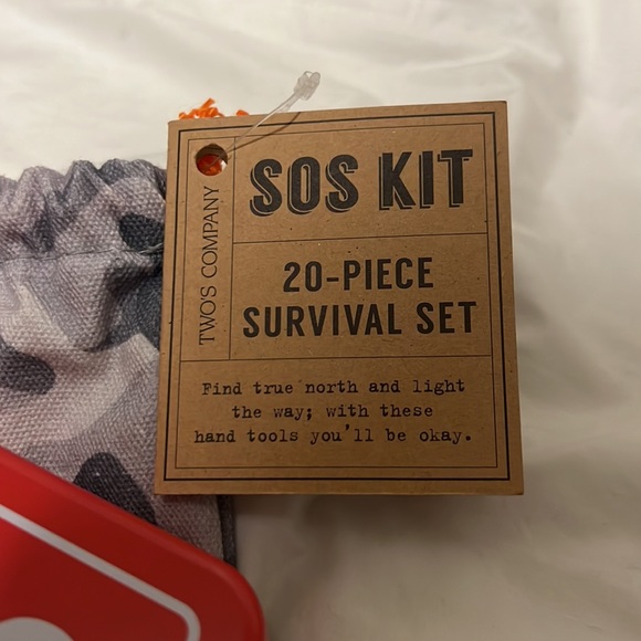 SOS Kit:  20 Piece Survival Set - Picture 3 of 5